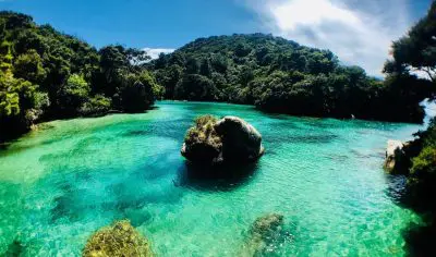 63fe650b90d64_2138_abeltasmankayaksshagharbourguideamberchampionsml