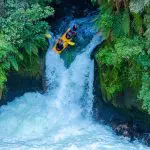 656e5d42c44c6_8632_kaituna-river-tandem-kayaking-down-tutea-falls-rotorua-min