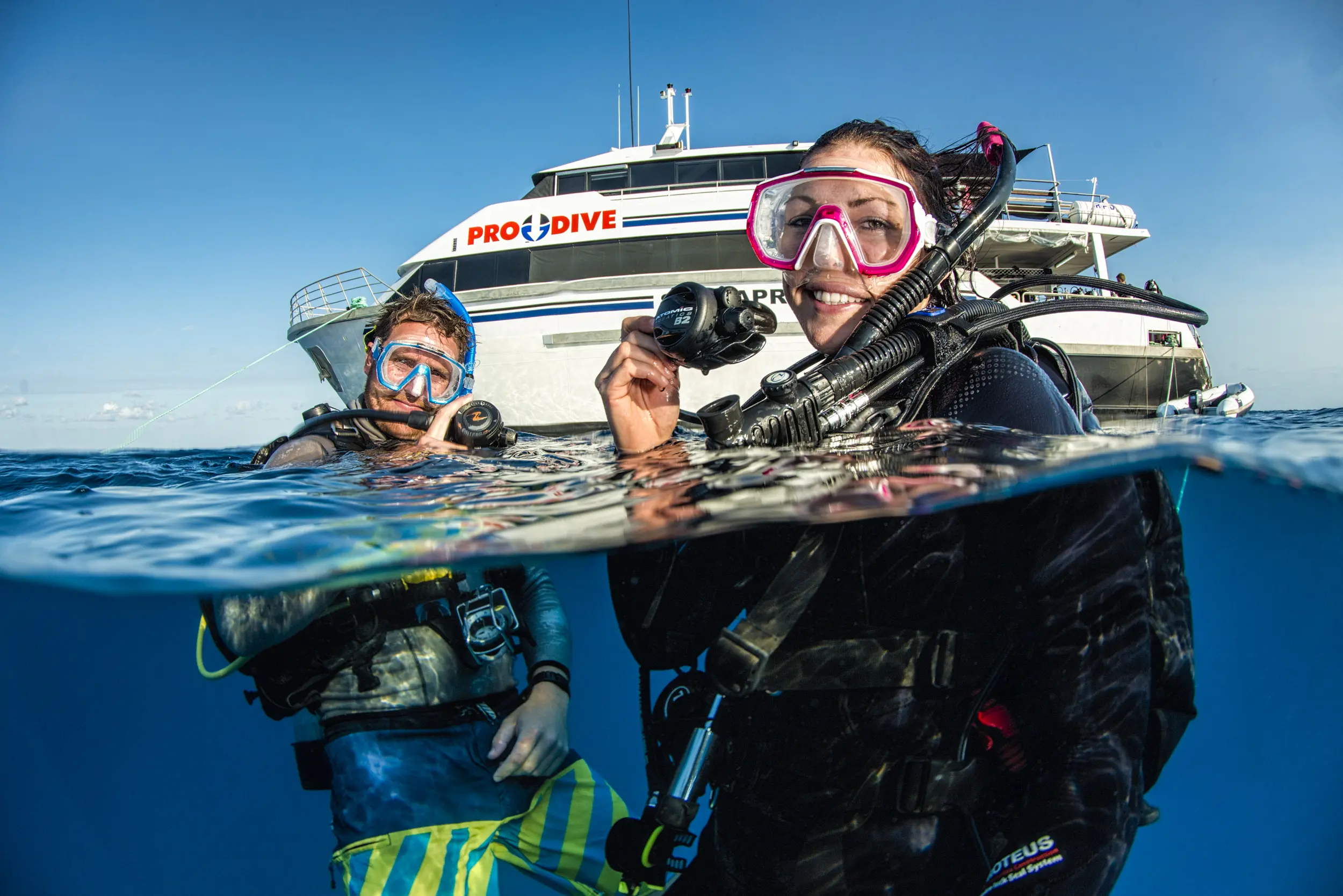 65d3e74d2f621_658_prodivecairns-above-water-2