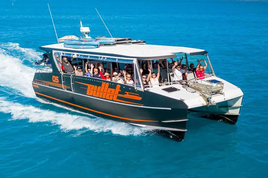 69fa2afc51a2f_6650_whitsunday-bullet-speeding-through-the-whitsundayslg-1