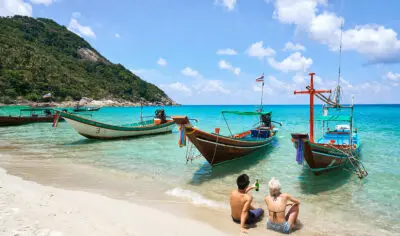 5c51385492c7d_1588_thaintrokohphanganbottlebeachvchires-2