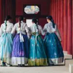65b0bbd194df3_3401_copy-of-korean-temple-hanbok