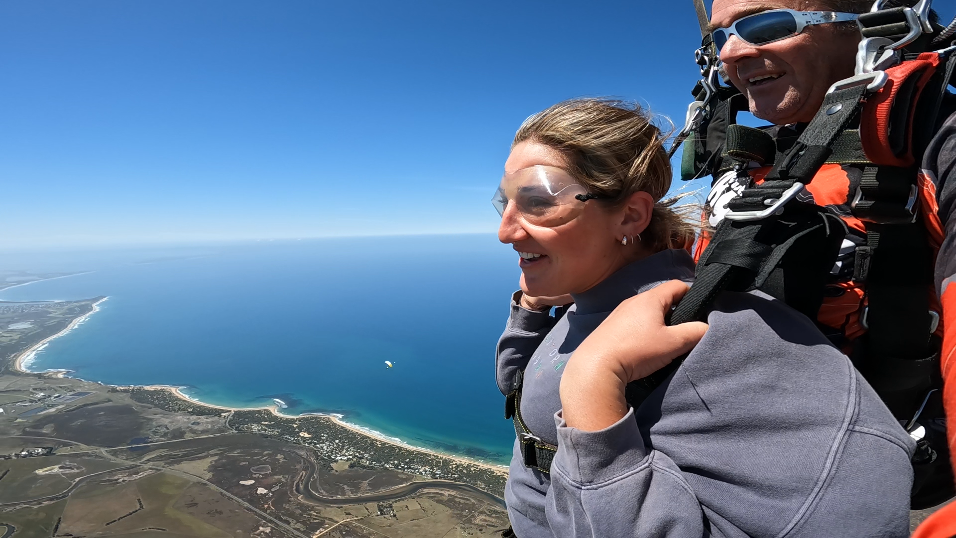 6685c5410215c_8844_framecut122-5